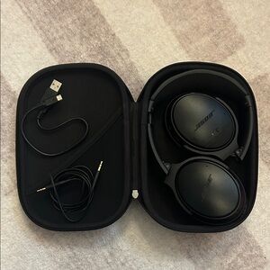 Bose Black Over-Ear Headphones with Accessories